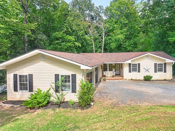 2nd image of 13 Horseback Ln