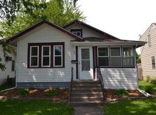 945 Eleanor Ave, Saint Paul, MN 55102