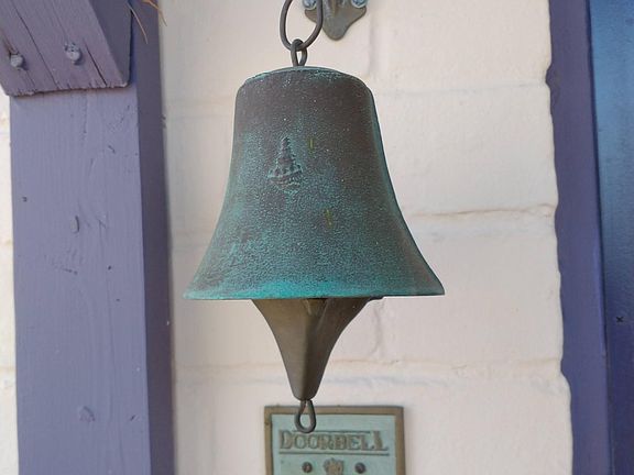 1930's style doorbell