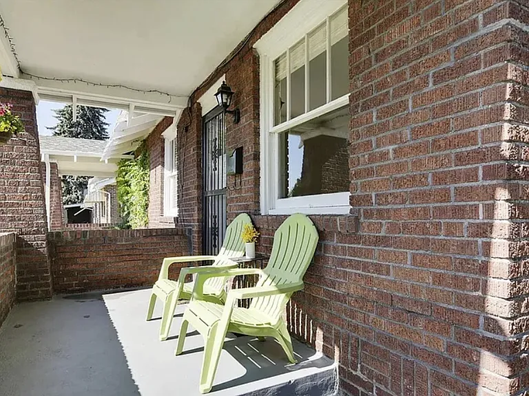 1548 Jackson St — Photo 2