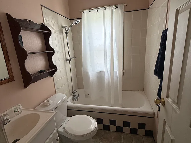 1252 E Whitmer St — Photo 6