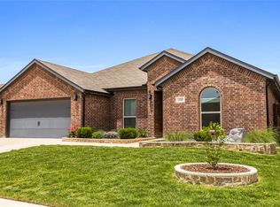 232 Cattlemans Trl, Saginaw, TX 76131