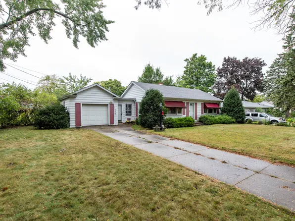 1906 N Poplar St, Waukegan, IL 60087