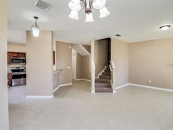 4th image of 3520 San Jacinto Cir