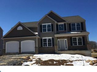 70 Stella Dr, Sinking Spring, PA 19608