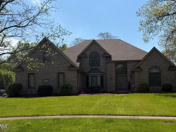 9143 Rolling Hill Rd, Holland, OH 43528
