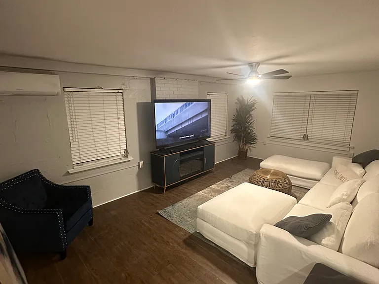 2112 Mark Ave #1 — Photo 8