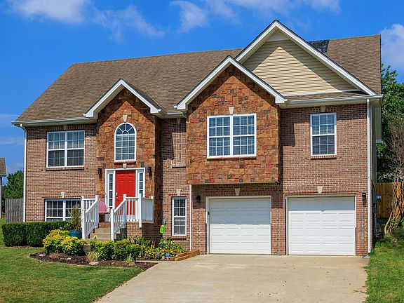 3rd image of 856 E Accipiter Cir
