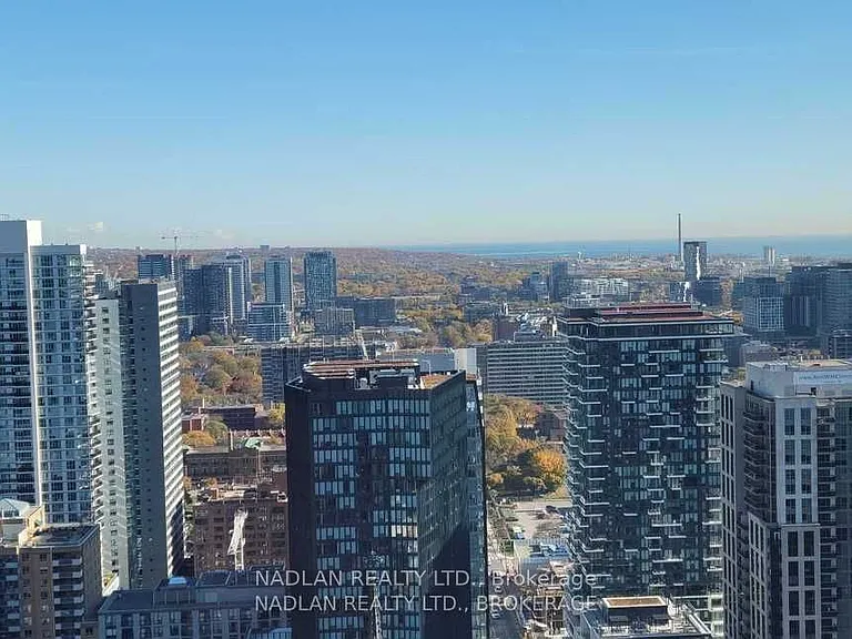210 Victoria St #3901 — Photo 12