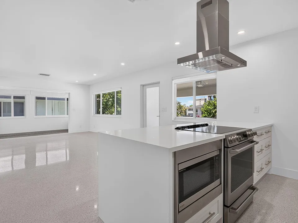 3216 Colony Club Rd #2