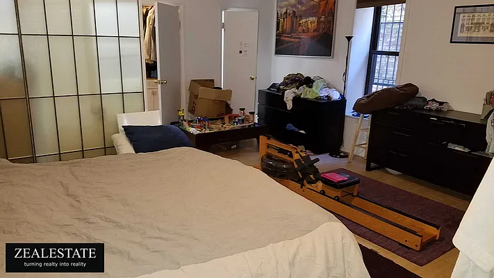 Rented by ZealEstate Group Inc | media 42