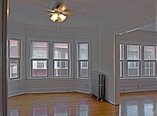 529 Michigan Ave APT 1W, Evanston, IL 60202