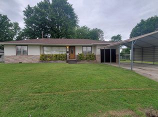 1215 C St NE, Miami, OK 74354