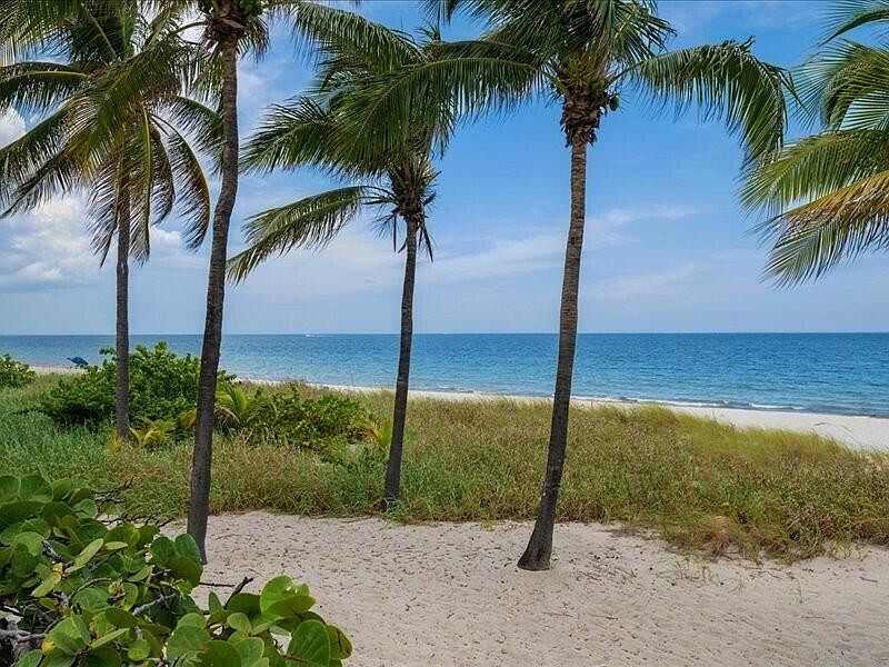 1st image of 1370 S OCEAN Boulevard #305