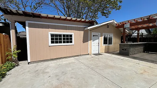 1410 Sanborn Ave Photo 1