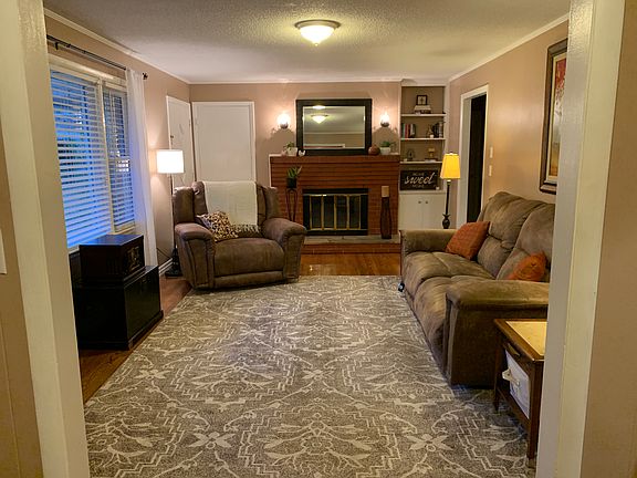 2nd image of 503 N Gilmer Park