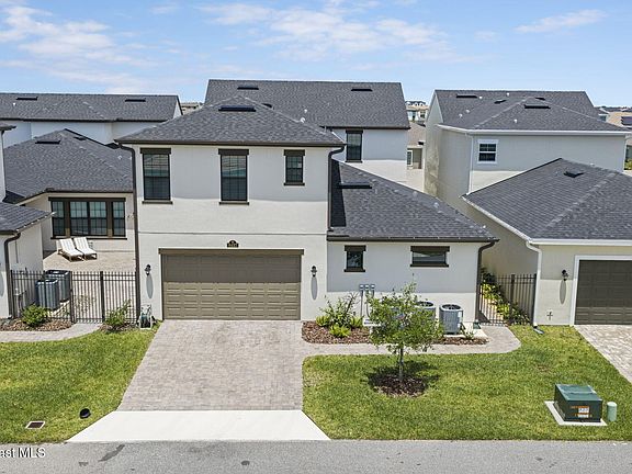 4th image of 8437 Gullen Dr