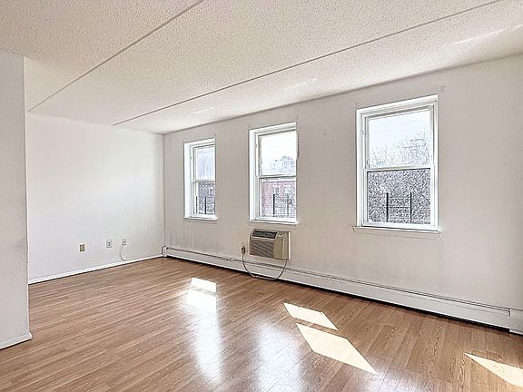 2nd image of 317 E 119th St #Penthouse
