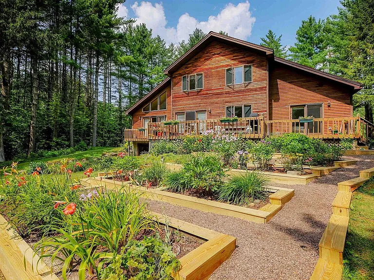 5237 Elmore Mountain Rd — Photo 1