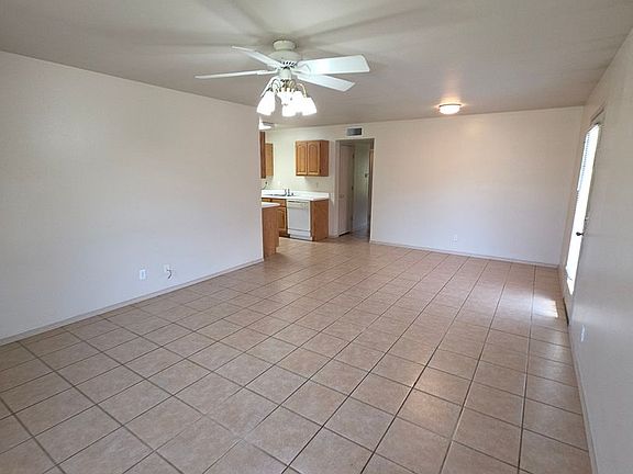 2nd image of 1006 N Greenwich Ave