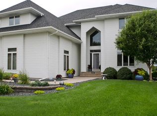 1809 E Rose Creek Pkwy S, Fargo, ND 58104