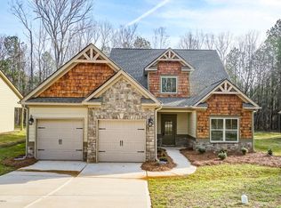 645 Whispering Pines Dr, Macon, GA 31211