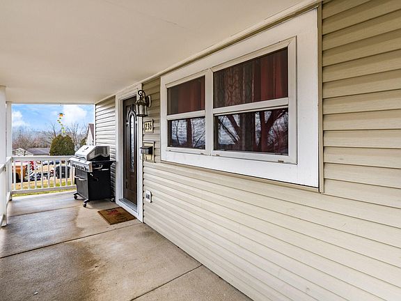 2nd image of 236 Sunset Dr S