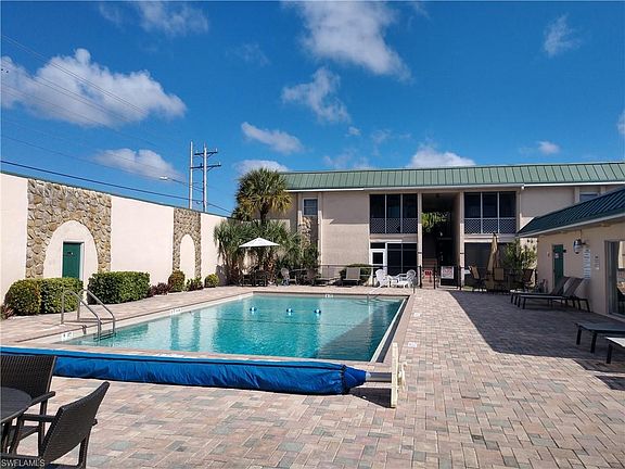 3rd image of 3905 Del Prado Blvd S APT D201