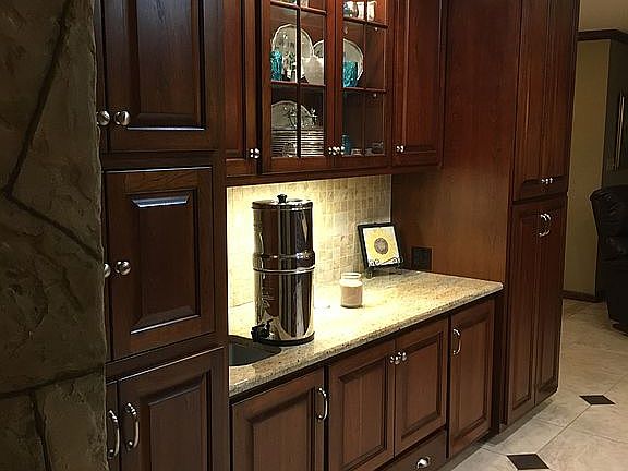 Wet bar kitchen 