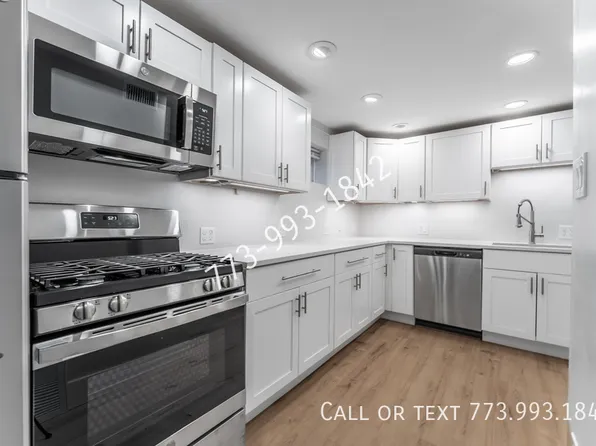 3658 W George St Unit B, Chicago, IL 60618