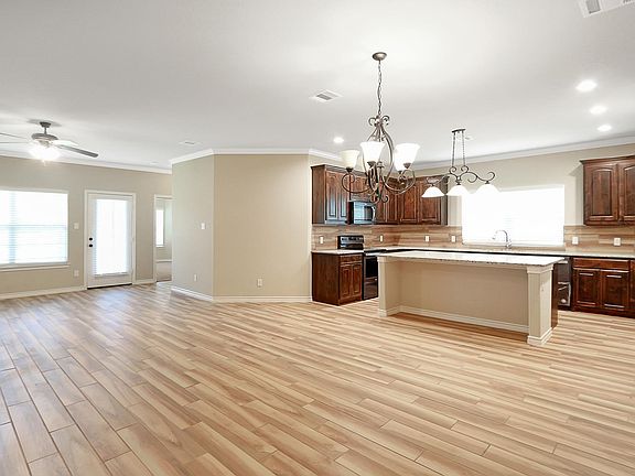 4th image of 202 N 5th St Unit B