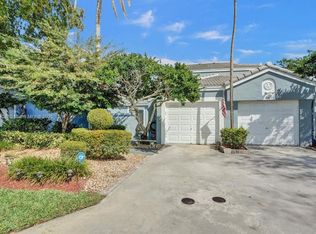 8465 Waterford Cir, Tamarac, FL 33321