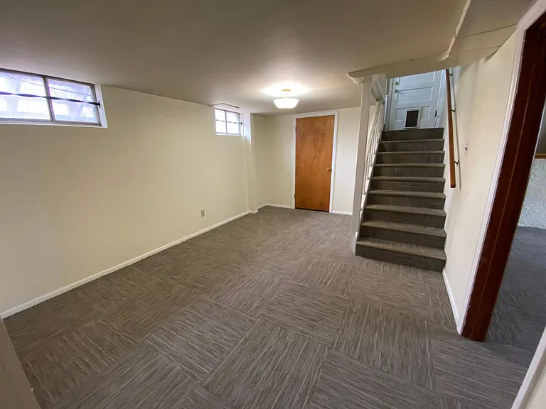 2327 Spruce St — Photo 16