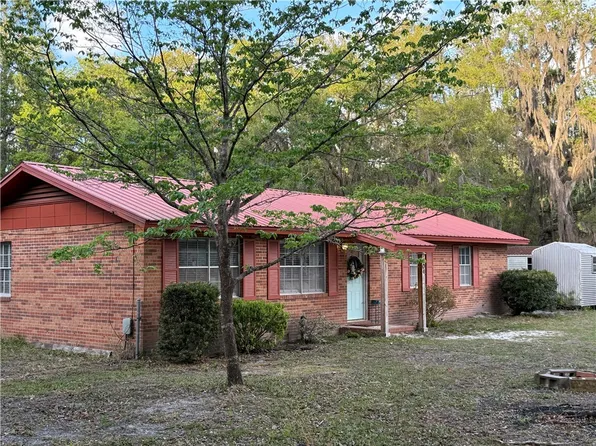 404 Cd Ave, Waynesville, GA 31566