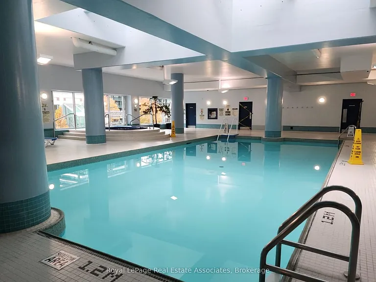 10 Yonge St #507 — Photo 27