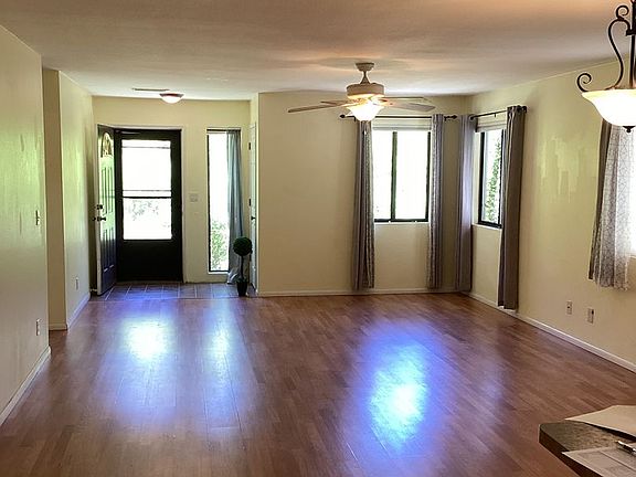 4th image of 439 Foxfire Ln