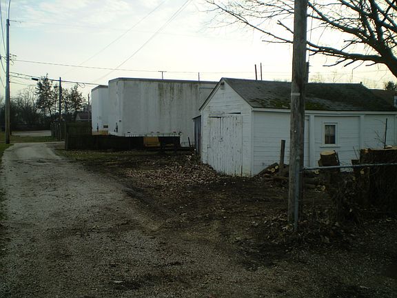 4th image of 136 And 140 S 30th St