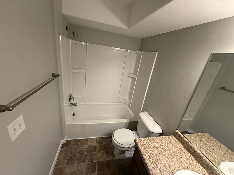 999 Village River Ln #B8 — Photo 19