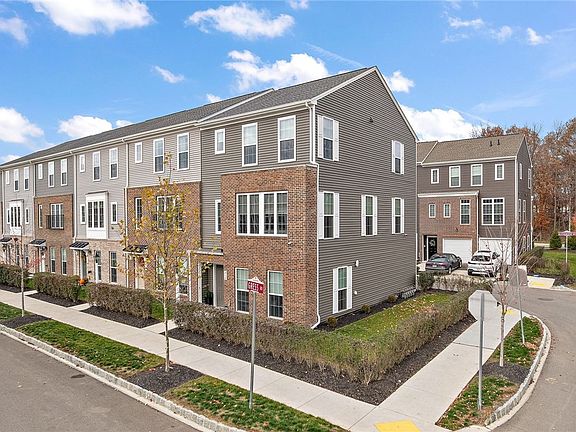 2nd image of 202 Gress Rd