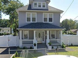 77 Coolidge Ave, Amityville, NY 11701