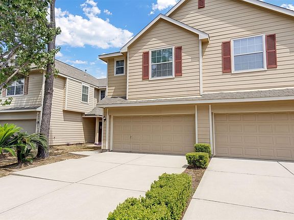 3rd image of 16818 Bellmoor Ln