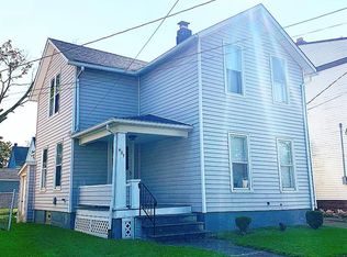927 W 11th St, Lorain, OH
