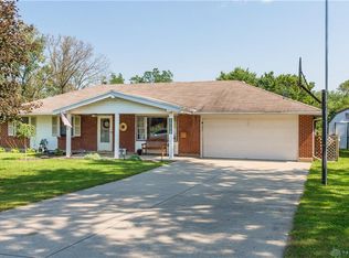 2713 Rockledge Trl, Dayton, OH 45430