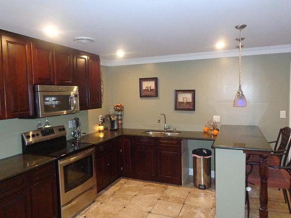 2nd image of 259 N Capitol Ave Unit 262