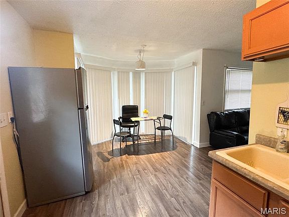 5th image of 1545 Spring Cove Rd