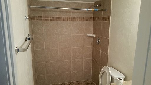 5th image of 2501 S Meridian St APT 9