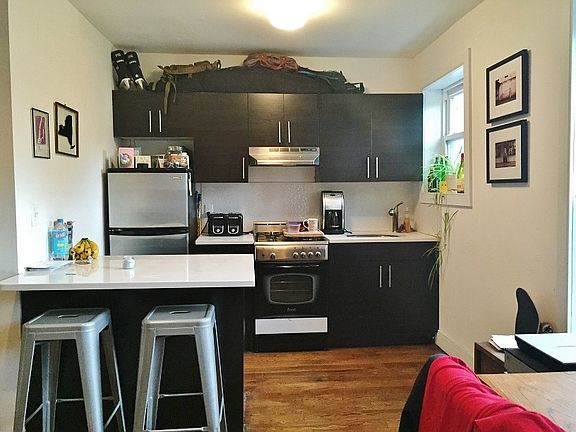 4th image of 751 Sterling Pl APT 3