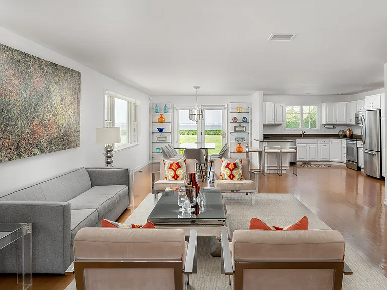 825 Flying Point Rd — Photo 8
