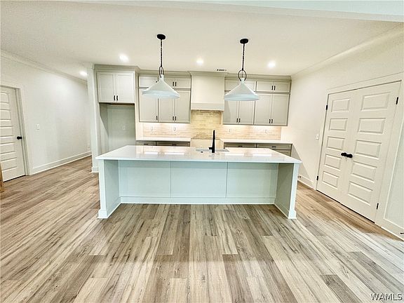 4th image of 9592 Crete Cir