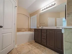 215 Lighthouse Bay Ln — Photo 6